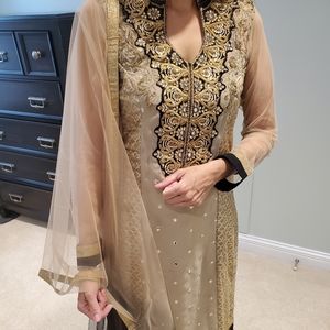 Indian dress